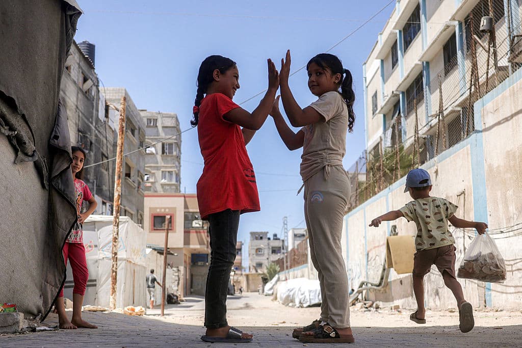 Period_girls_Gaza